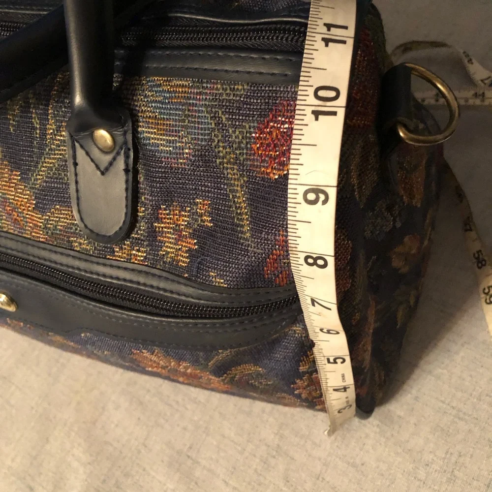 Vintage JC Pennys JAGUAR Carry-on Floral Tote Bag - navy blue